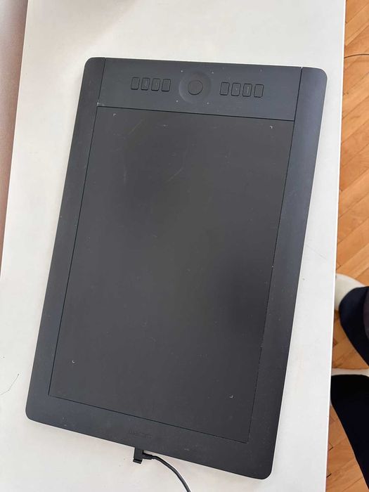 Графичен таблет Wacom Intuos Pro Large (PTH-851)