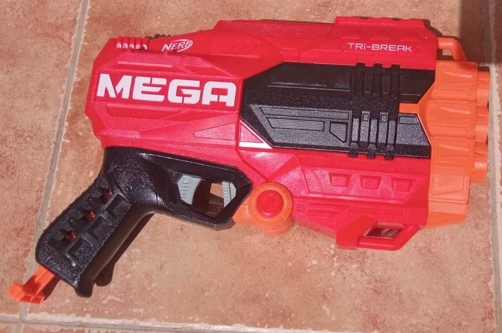 Nerf N-Strike Mega Tri-Break Blaster Бластер