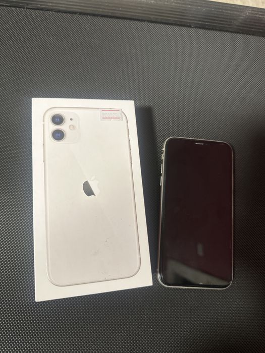 Продам Айфон 11 в идеальном состояние .