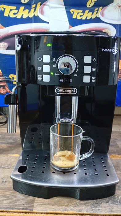 Expresor Philips, DeLonghi Magnifica S - Cafea!!