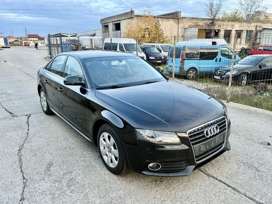 Audi A4 Berlină , 2.0 143CP, 210.000km an.2009 , carte RO facută