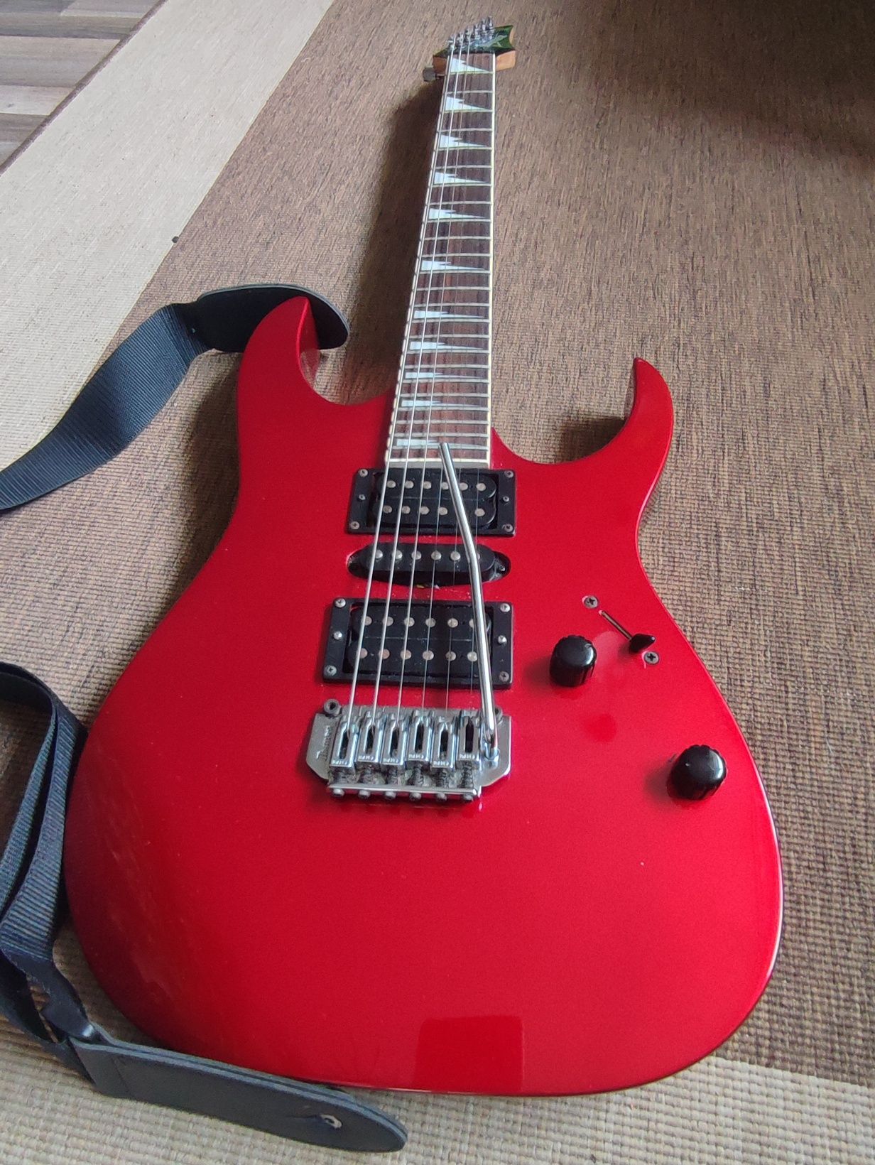 Chitară electrică IBANEZ GRG170DX Red stare perfectă