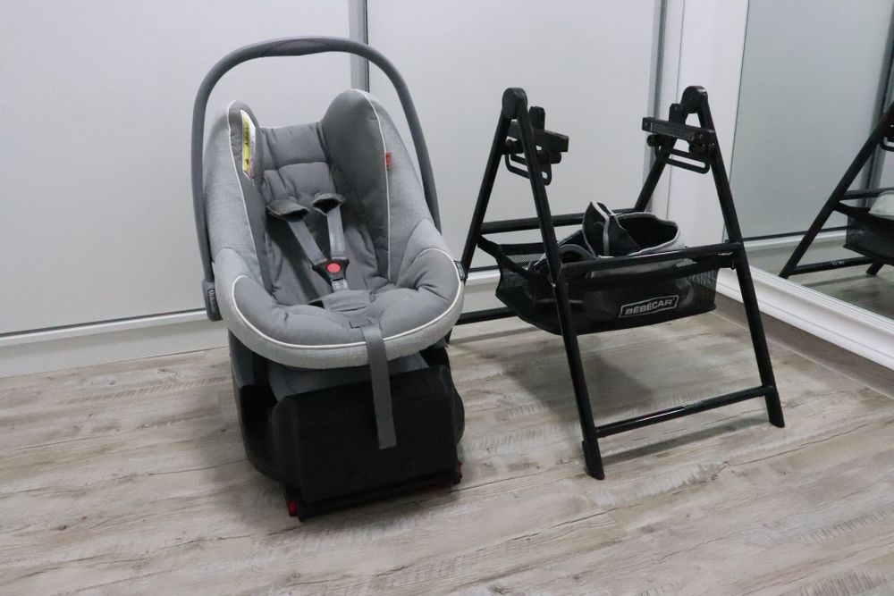 Scoică cu sistem isofix Bebecar