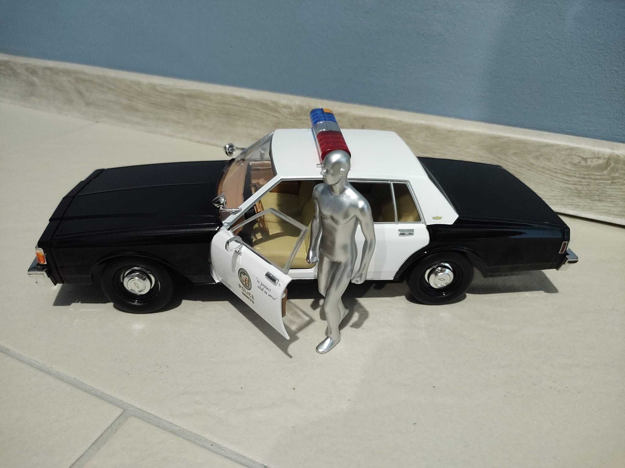 Chevrolet Caprice Police Terminator 1:18 Greenlight