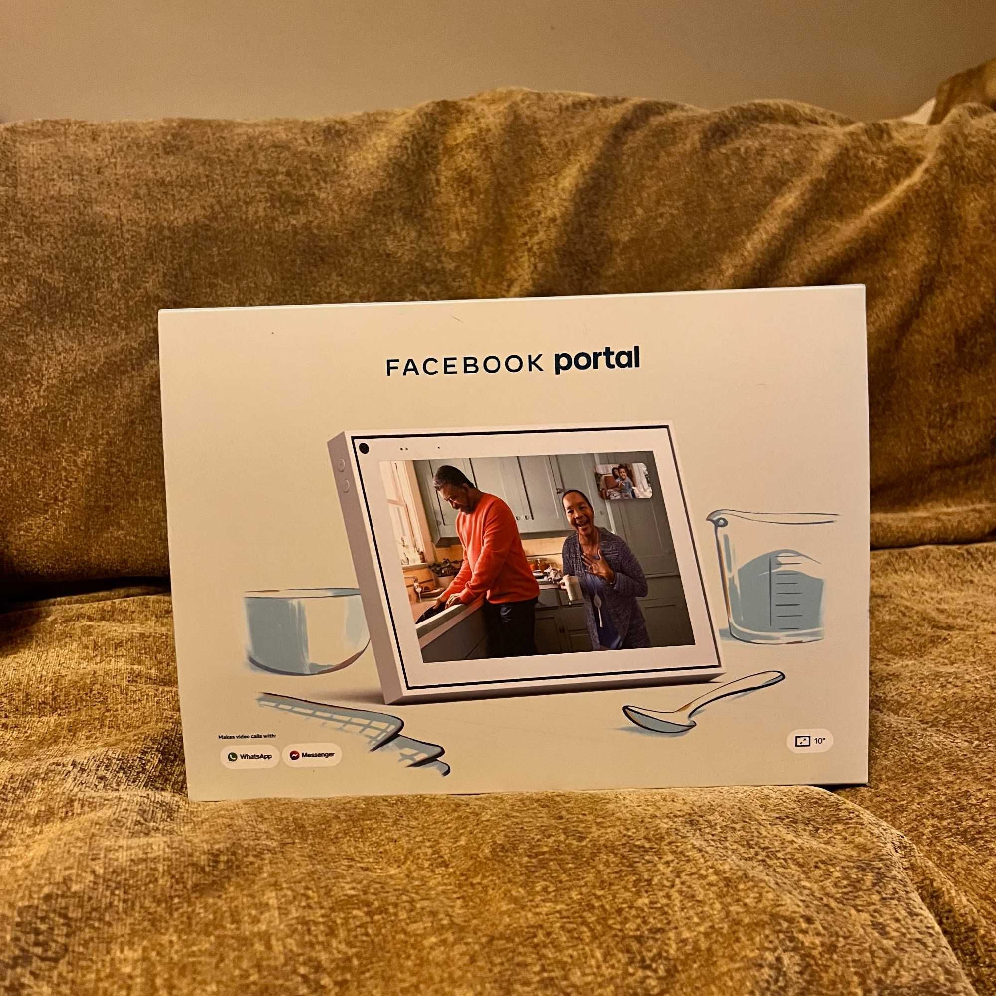 Facebook Portal 10 Inch Alb