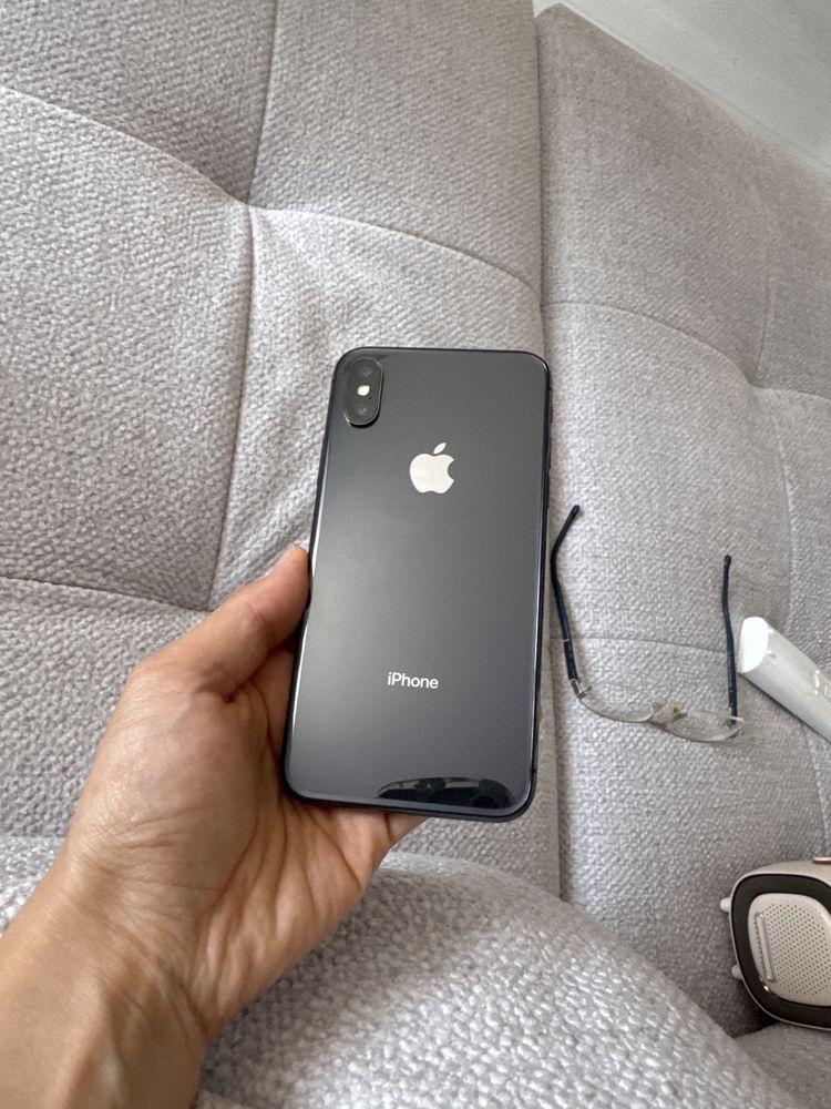 Iphone X (10) 256gb в отличном состоянии