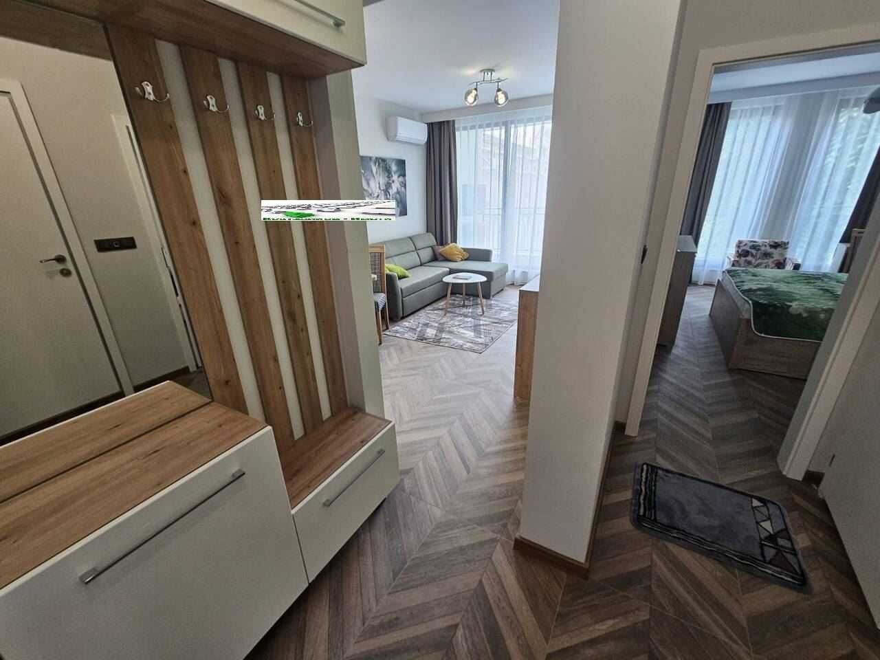 Дава се под наем Двустаен апартамент в Пловдив, Център - 76 кв.м за 680 € - Снимка #5