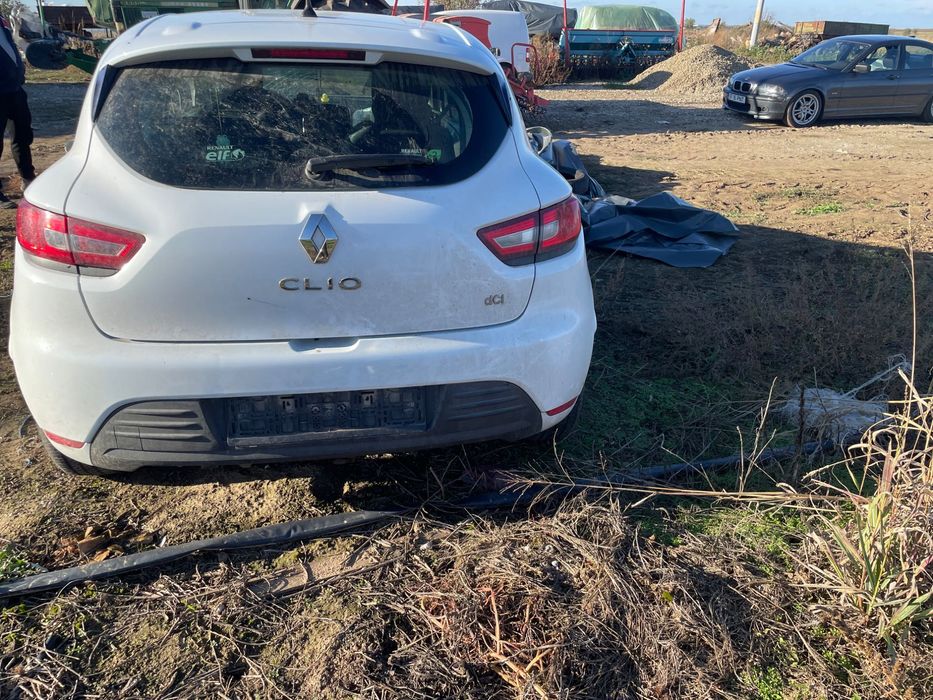 Se vinde Renault Clio 4 2016 avariat !