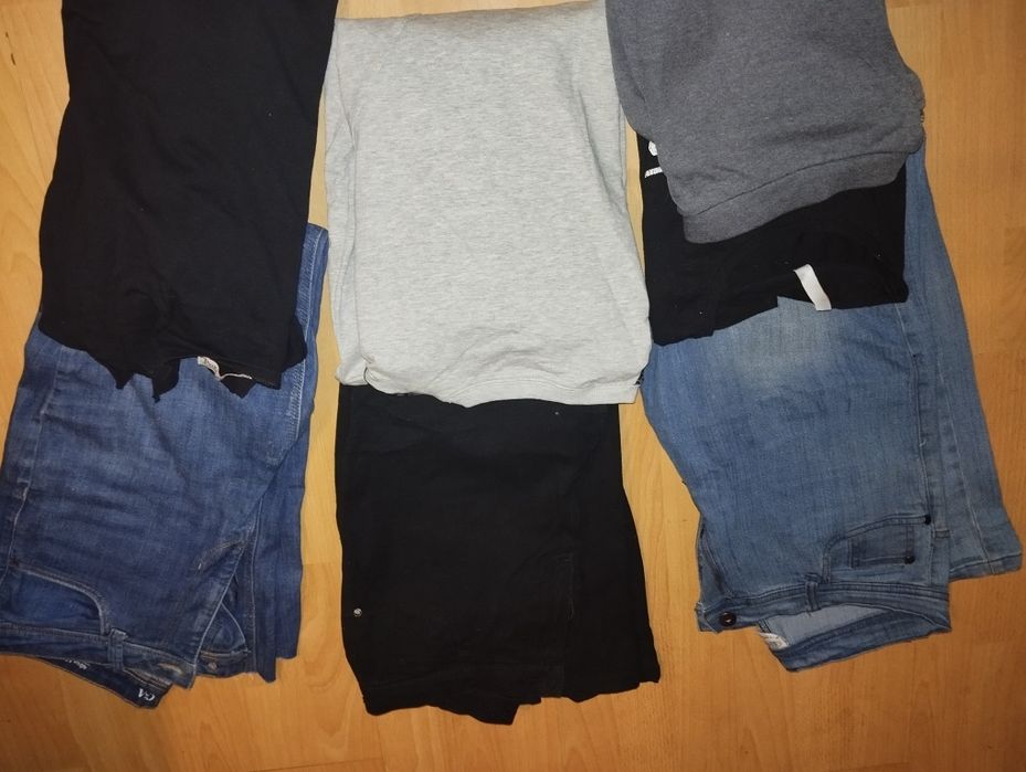 Lot mare haine fete : blugi ,hanorace,bluze + geacă