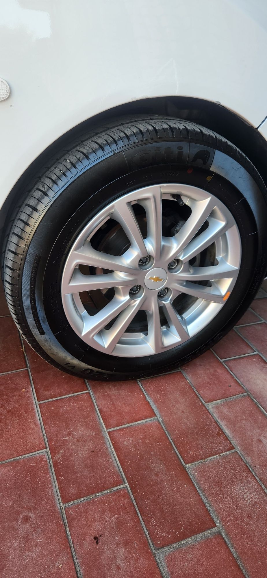 Kobalt LTZ 4poz diska balon 185/65R15