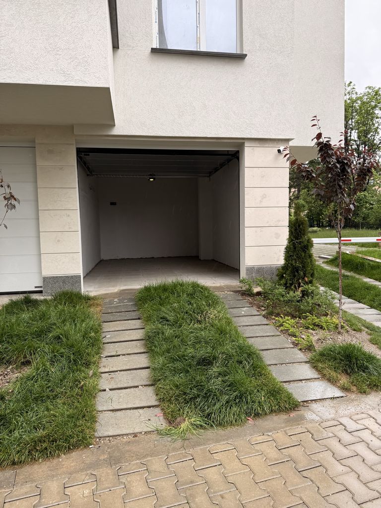 Дава се под наем Гараж / Паркомясто в София, Витоша - 25 кв.м за 178.5 € - Снимка #14