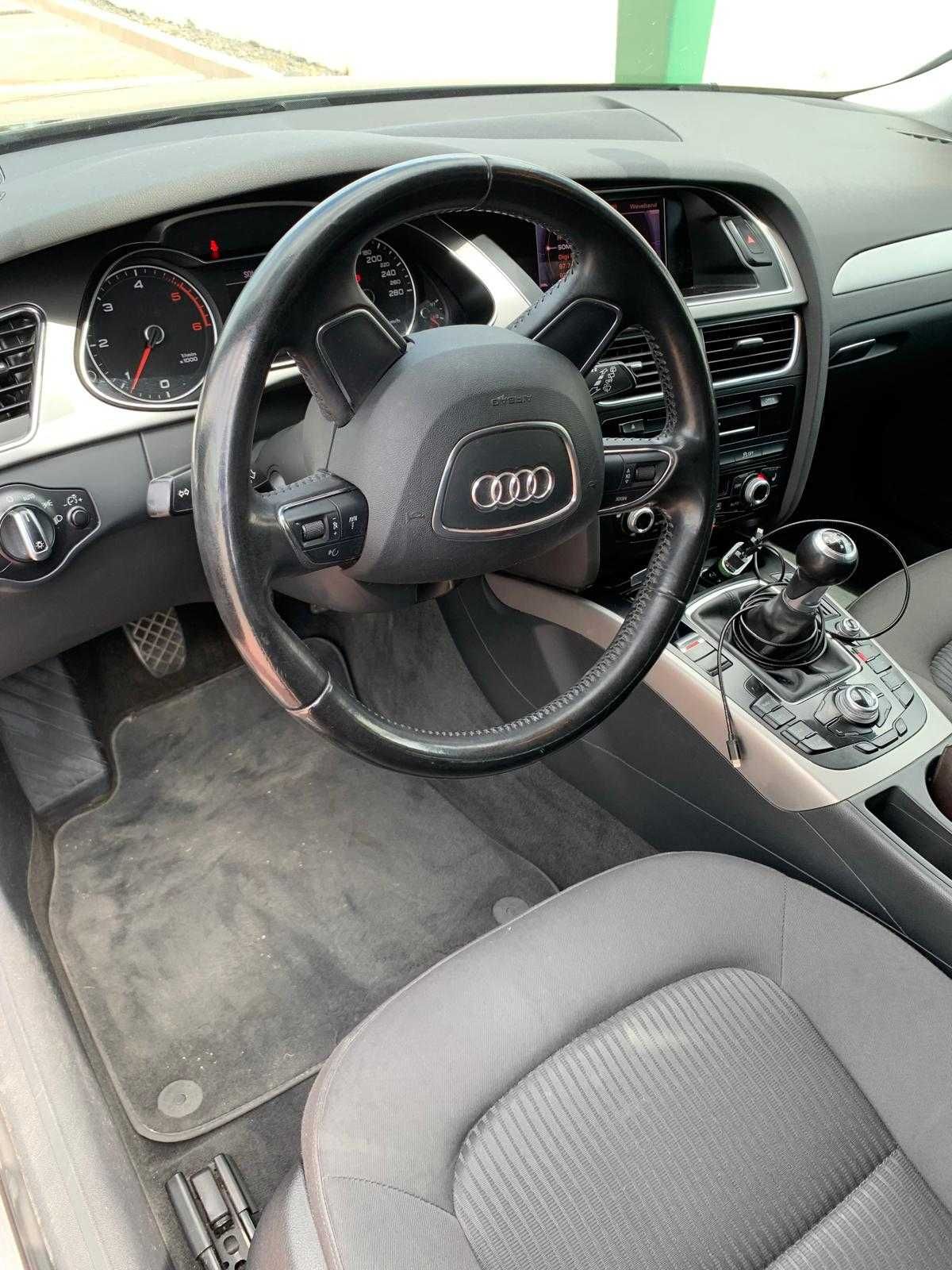 Audi A4 2.0 TDI *140CP *2013