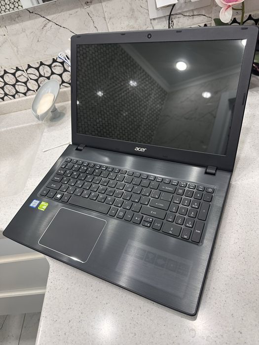 Игровой Ноутбук Acer intel core i3 6006u NVIDIA GT940MX 1GB GDDR5