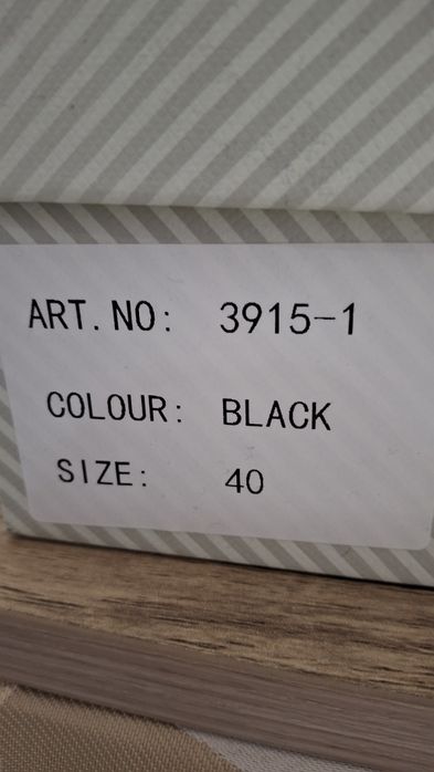 Продам новые женские туфли