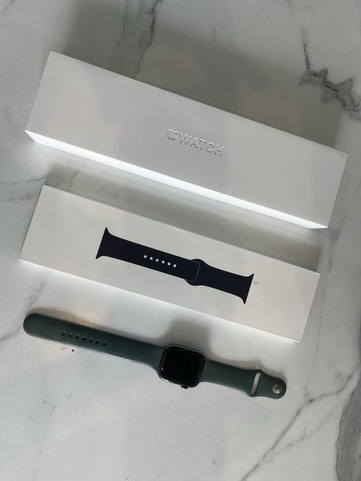 Часы APPLE WATCH 6-Series 44mm.