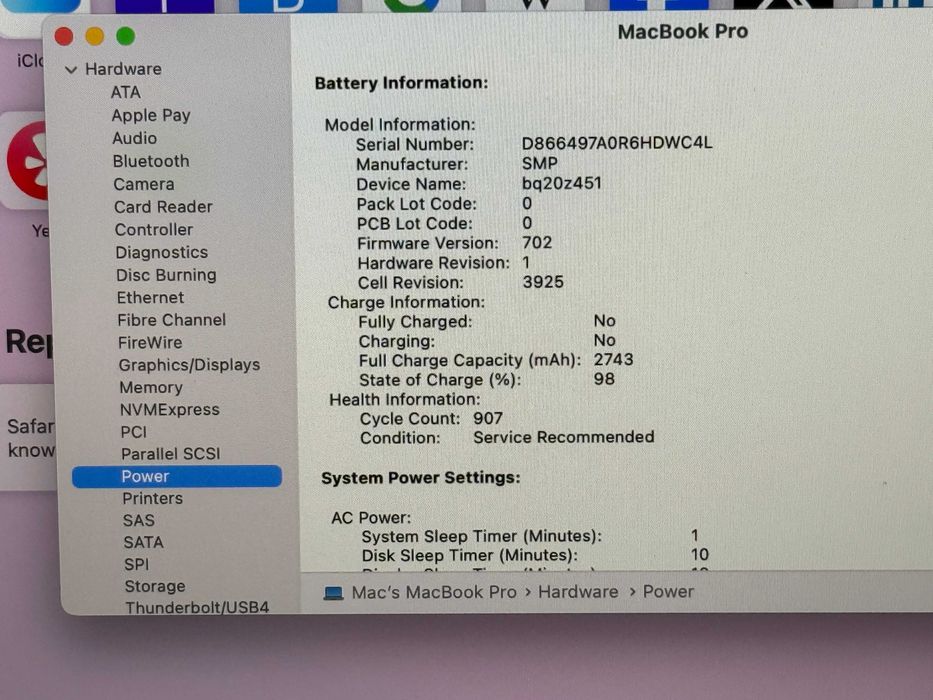 MacBook Pro 15 TouchBar`Core i7-6700HQ/16GB RAM/256GB SSD/AMD Pro 450