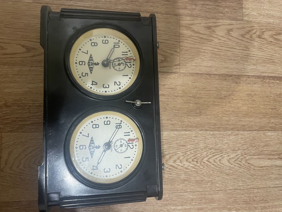 Продам шахматные часы СССР