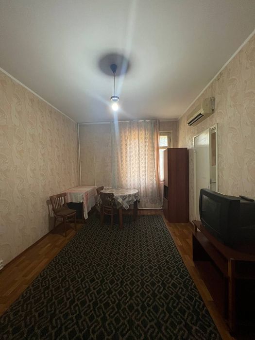 Чиланзар-3. 1/2/4, метро Новза, тц Чиланзар.  TL