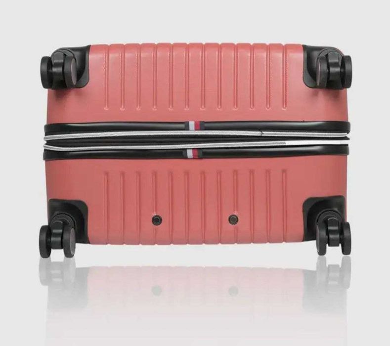 Томми Чемодан размер 75,6 см