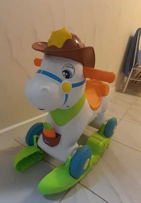 Chicco: Каталка "Лошадка Baby Rodeo" 12м+