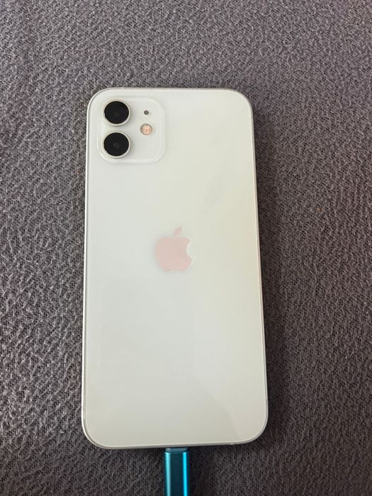 Iphone 12 ,folosit