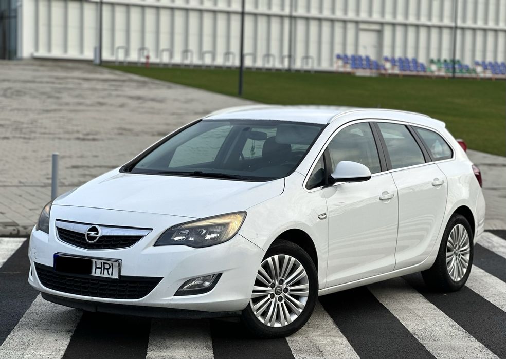 Opel Astra J 2.0CDTI 160CP - An 2012 / Euro 5