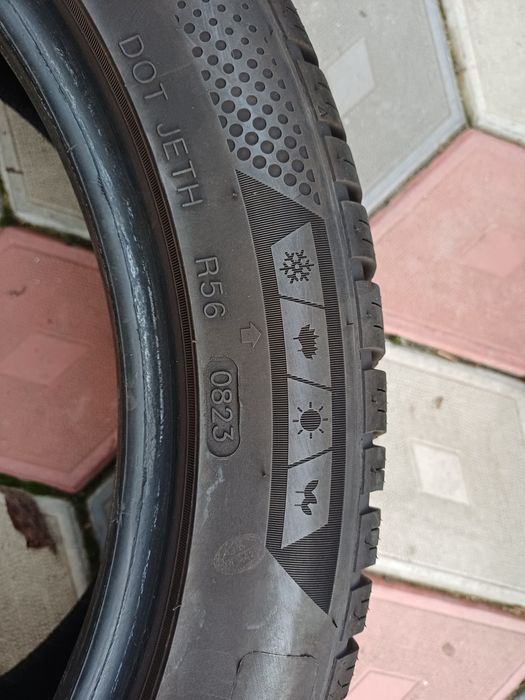 Vand 2 anvelope de iarna 225 45 r17 IMPERIAL ca si noi din 2023