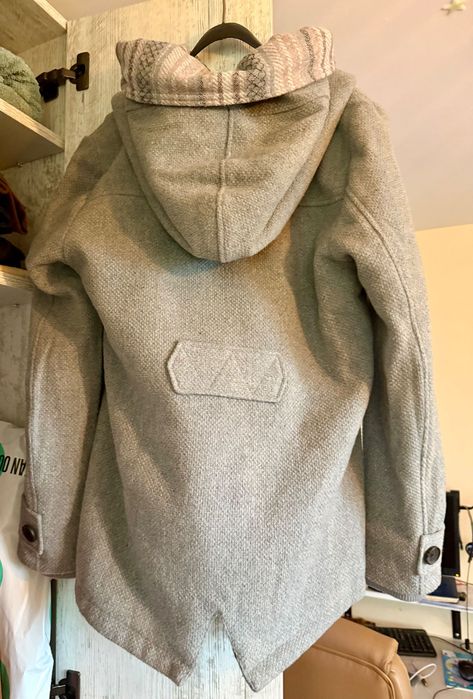 Сиво топло палто Review