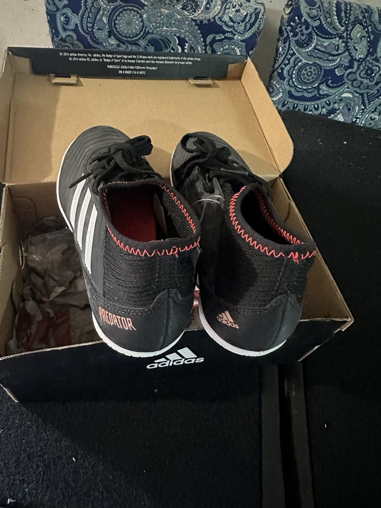 Маратонки / обувки за футбол adidas 34 номер