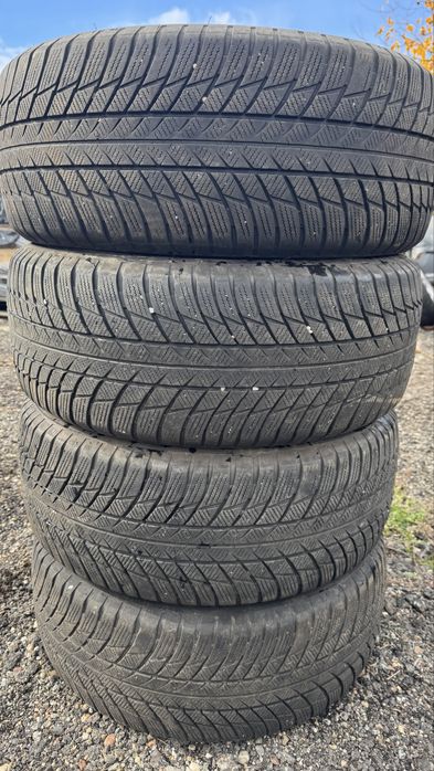 Anvelope Iarna 245 50 19   105V