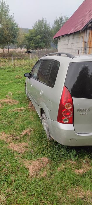 Vând sau dezmembrez Mazda premacy sau schimb cu animalele