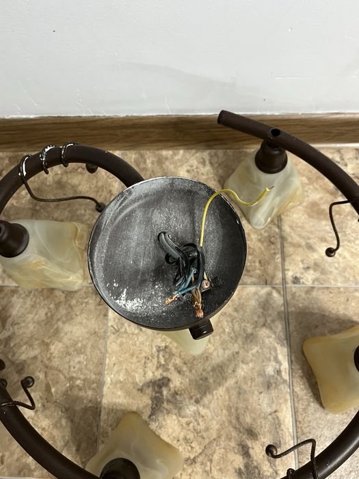 Продоётса Люстра