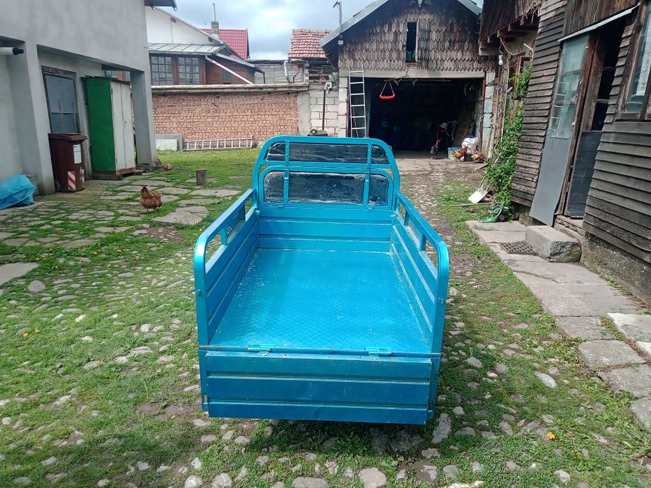 Vând triciclu electric BAISAN