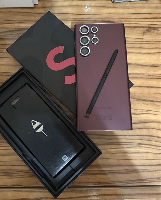 Samsung galaxy S22 ultra 256 гб памяти цвет burgundy