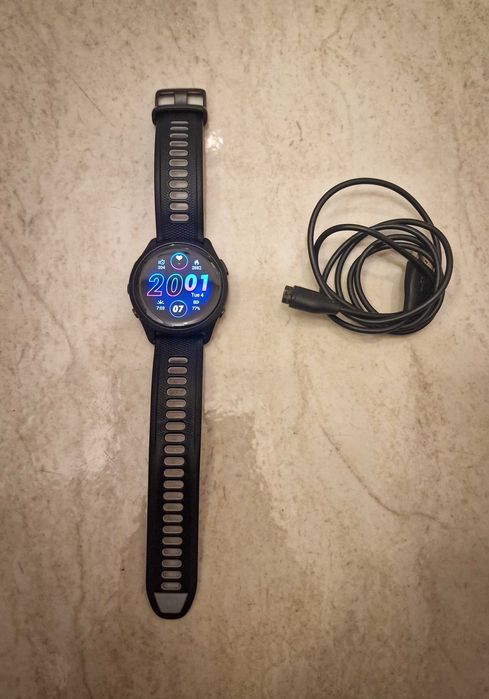 Часовник Garmin Forerunner 265
