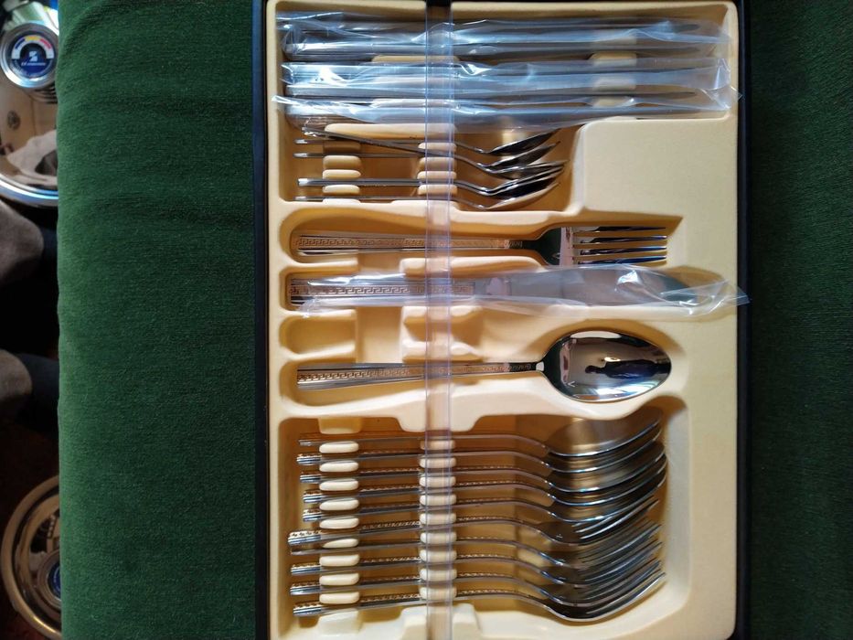 Vind set oale Zepter noi 7 piese bonus 1set tacimuri aurite.