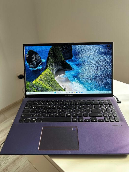 ASUS VivoBook 15 X512DA AMD Ryzen™ 5 3500U | 512GB SSD | 8GB RAM