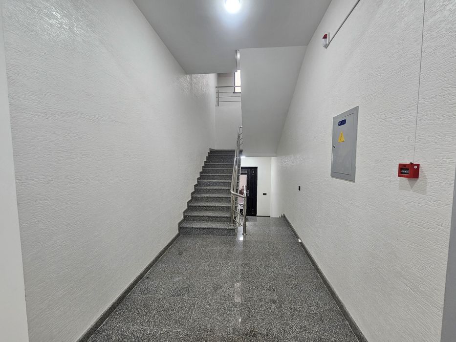 Сдается в аренду 1 этаж Сергели 7