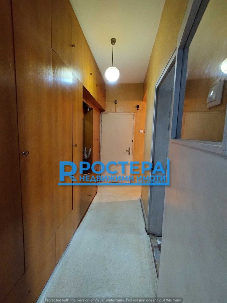 Продава се Четиристаен апартамент в Търговище, Център - 92 кв.м за 992 €/кв.м - Снимка #14