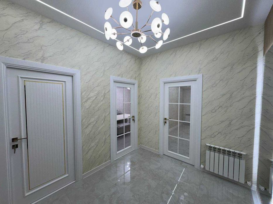 Продаётся 2х комнатная квартира с евроремонтом и лифтом центре города