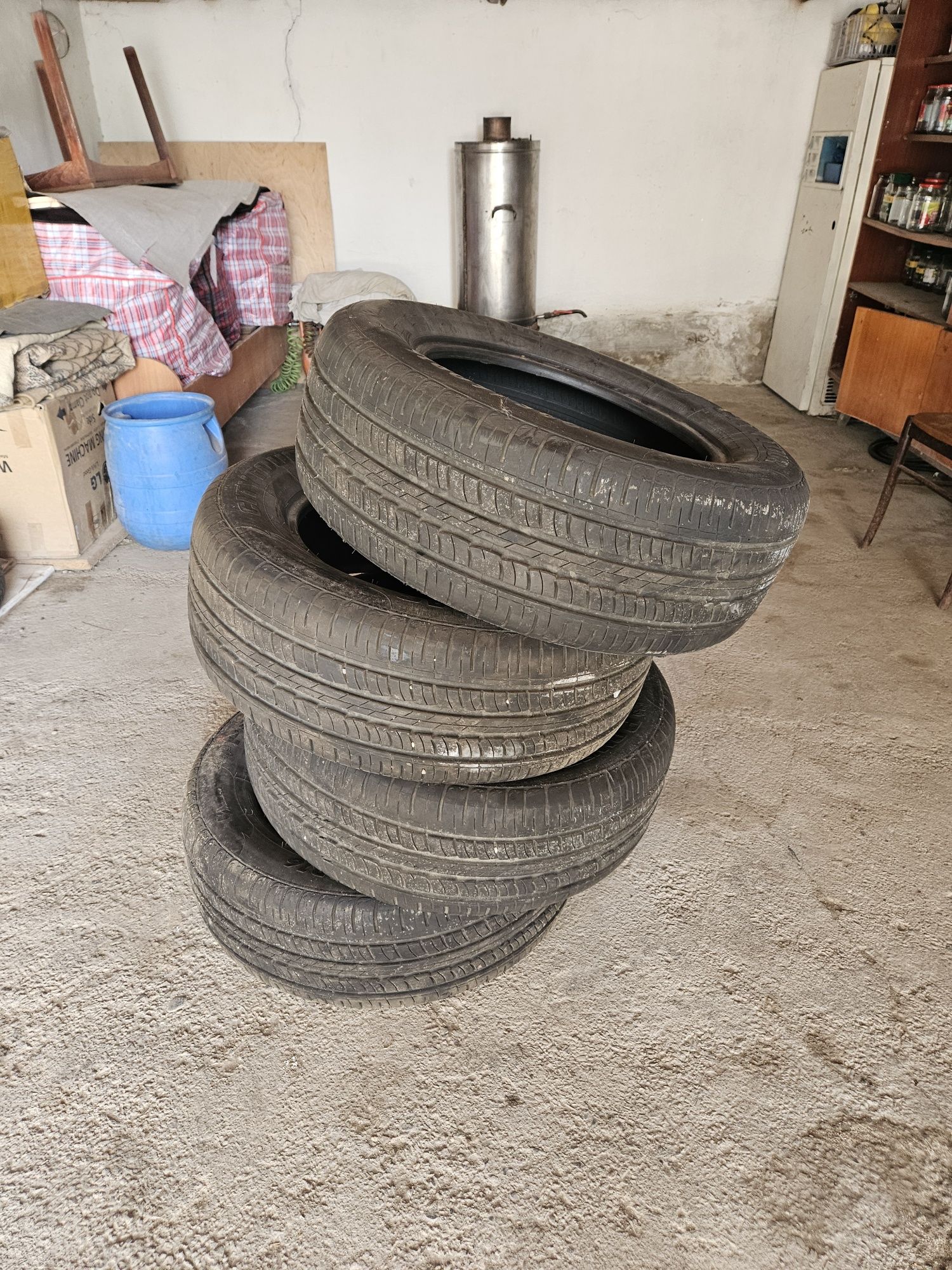 Шины 235/60R16 4 шт.