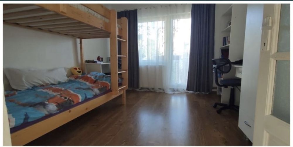 Vand casa in Oravița