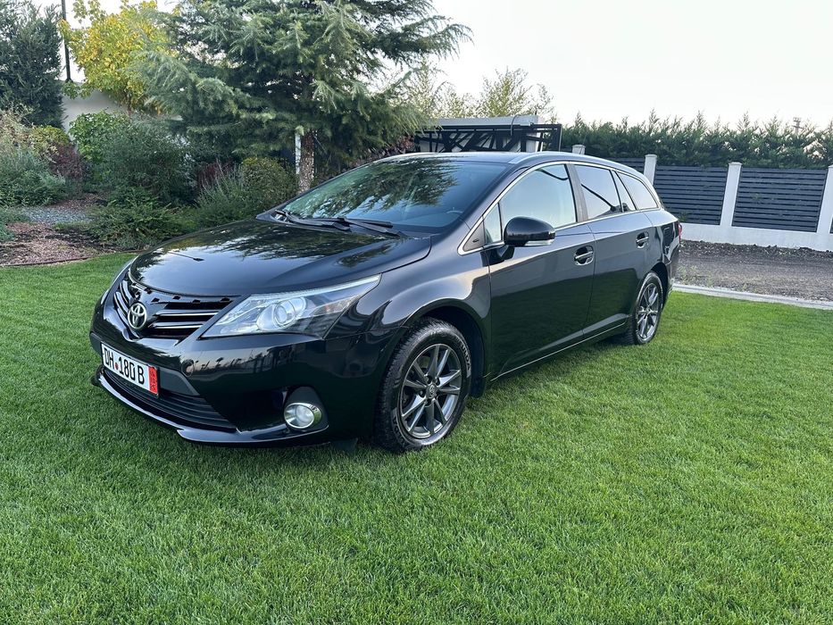 Toyota Avensis 126 cp-2.0D-4D-2014