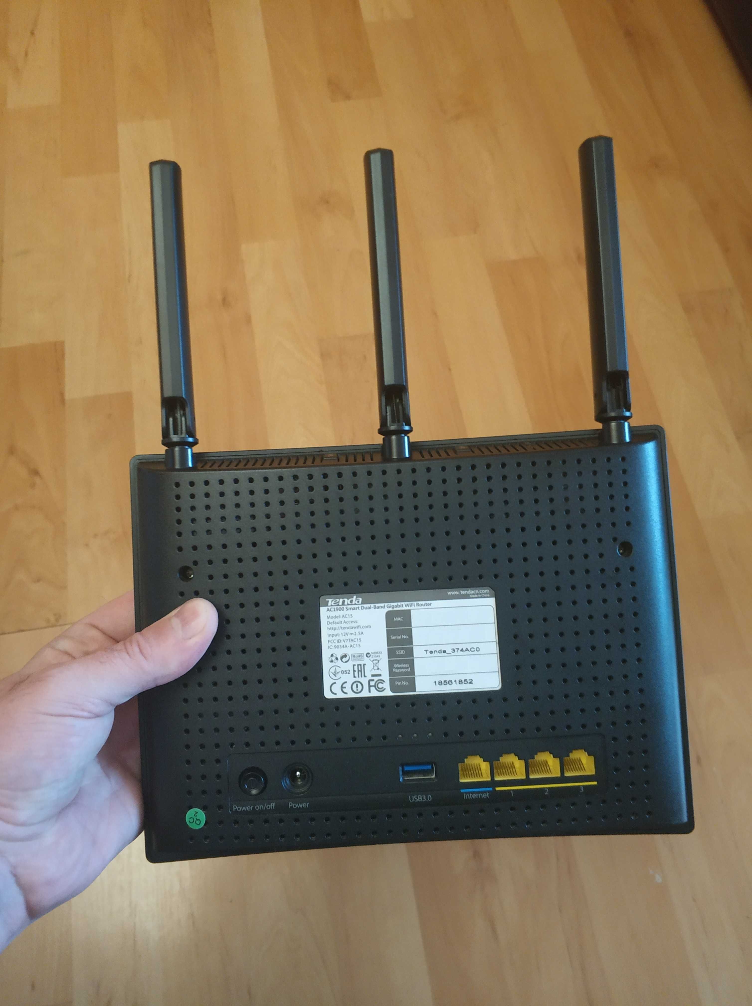 Vand Router Wireless Tenda AC15 (AC-1900Mbps Smart Dual-Band Gigabit)