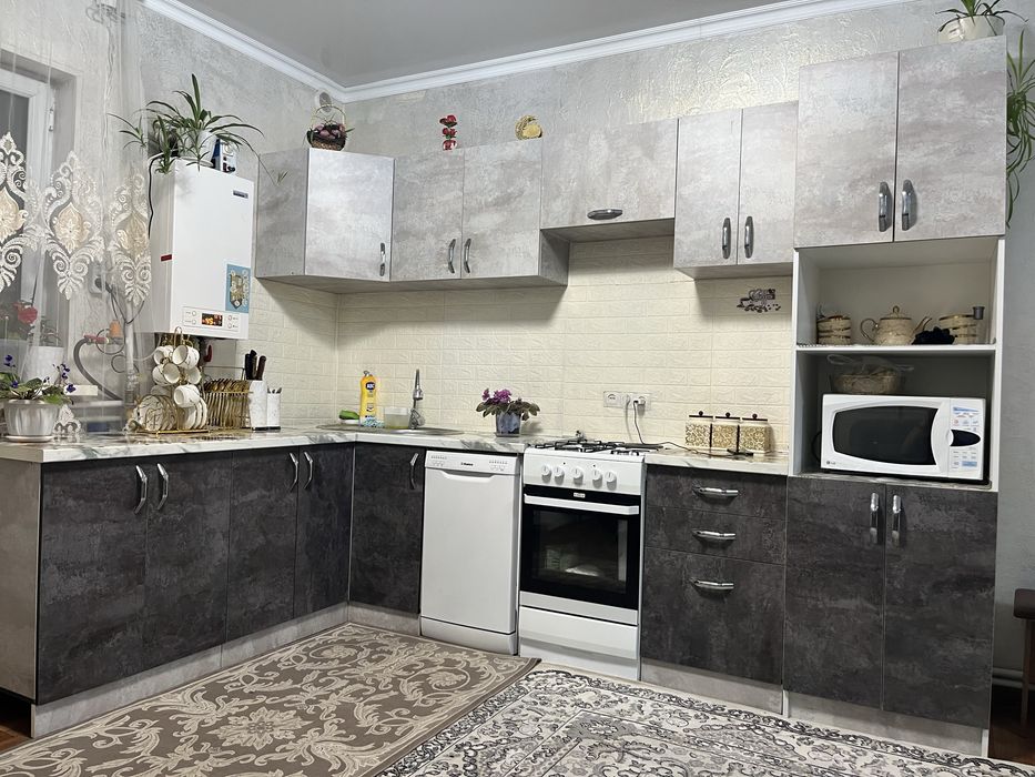 Кухонный гарнитур