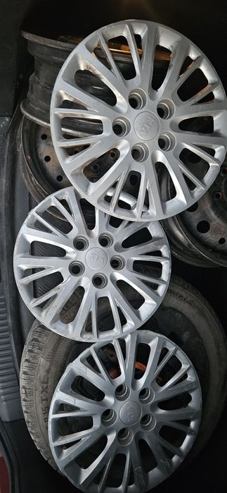 Тасове 15 kia ceed оригинални тасове 15 за киа сиид 3 броя