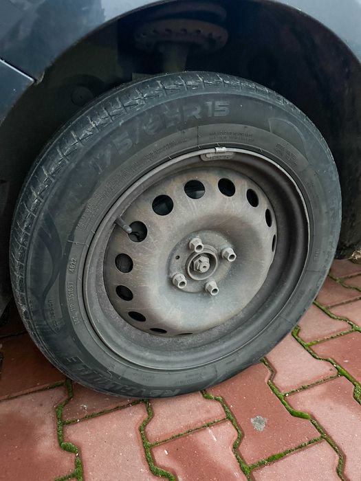 Set 4 roti tabla de vara 175/65 R15 anvelope impecabile cu jante tabla