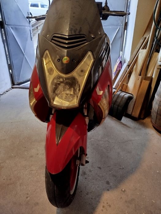 Scuter 49 cc, înmatriculat