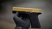 Pistol Glock ~PLACAT GOLD VERSACE~ Ed. Limitata / Cu  Co2 Gaz Airsoft