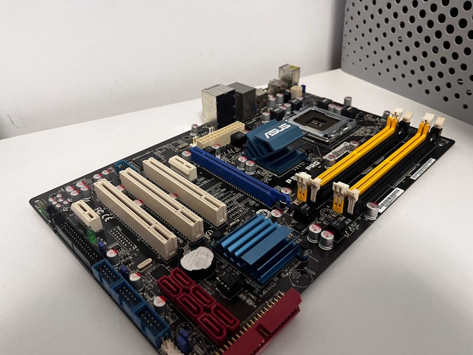 ASUS P5QL PRO, LGA775 Socket, Intel Motherboard